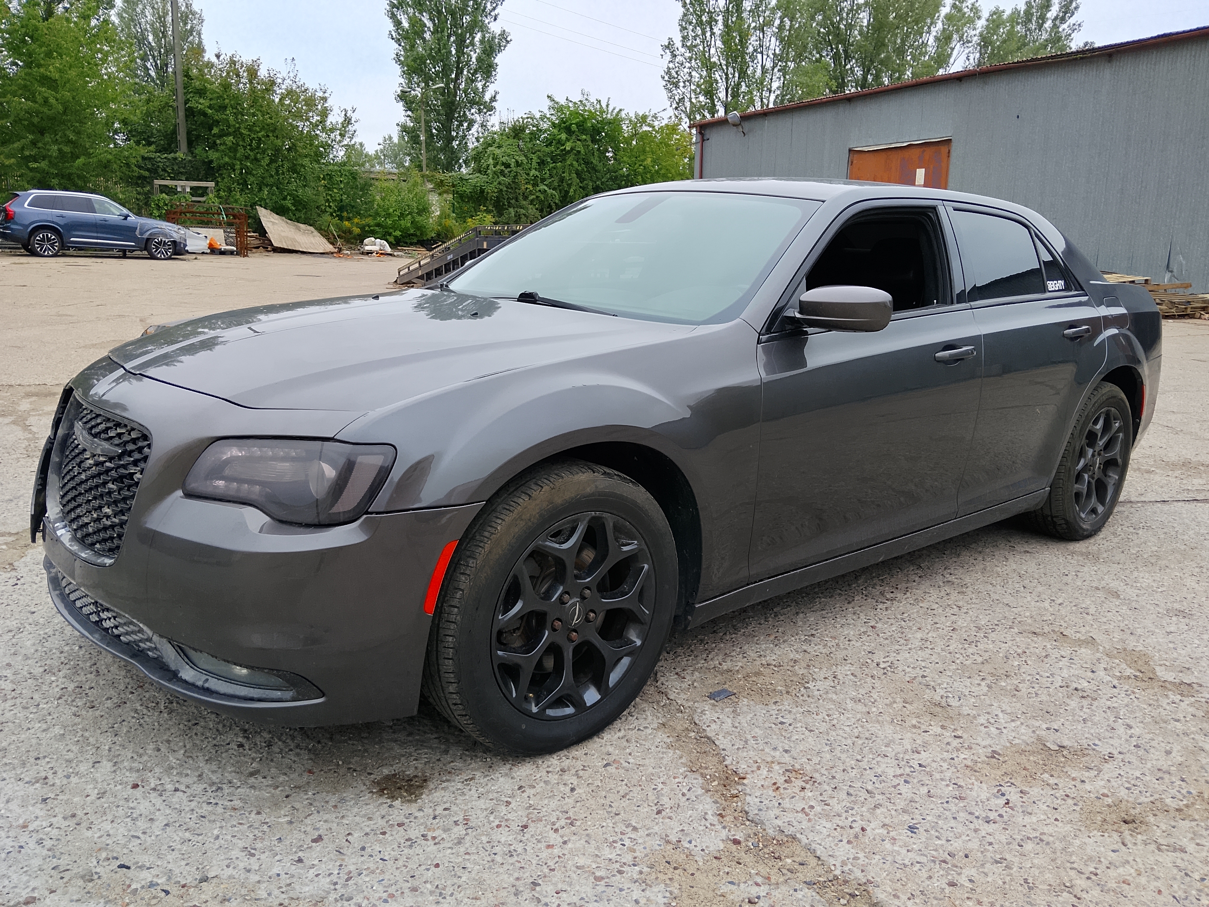 35_900_PLN_z_VAT_687_CHRYSLER_300_2019_S_3.6_POD_GAZ_4x4_AUTOMAT